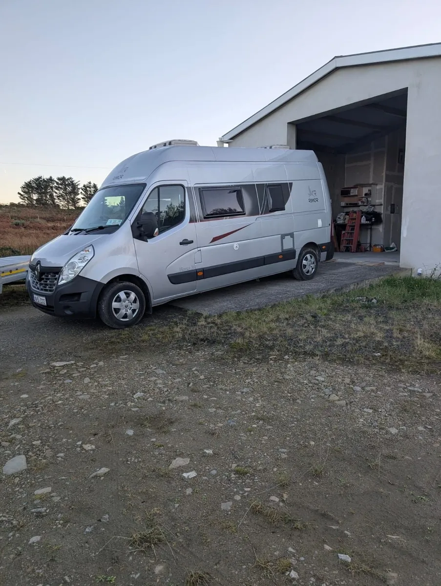 Camper Van - Image 3