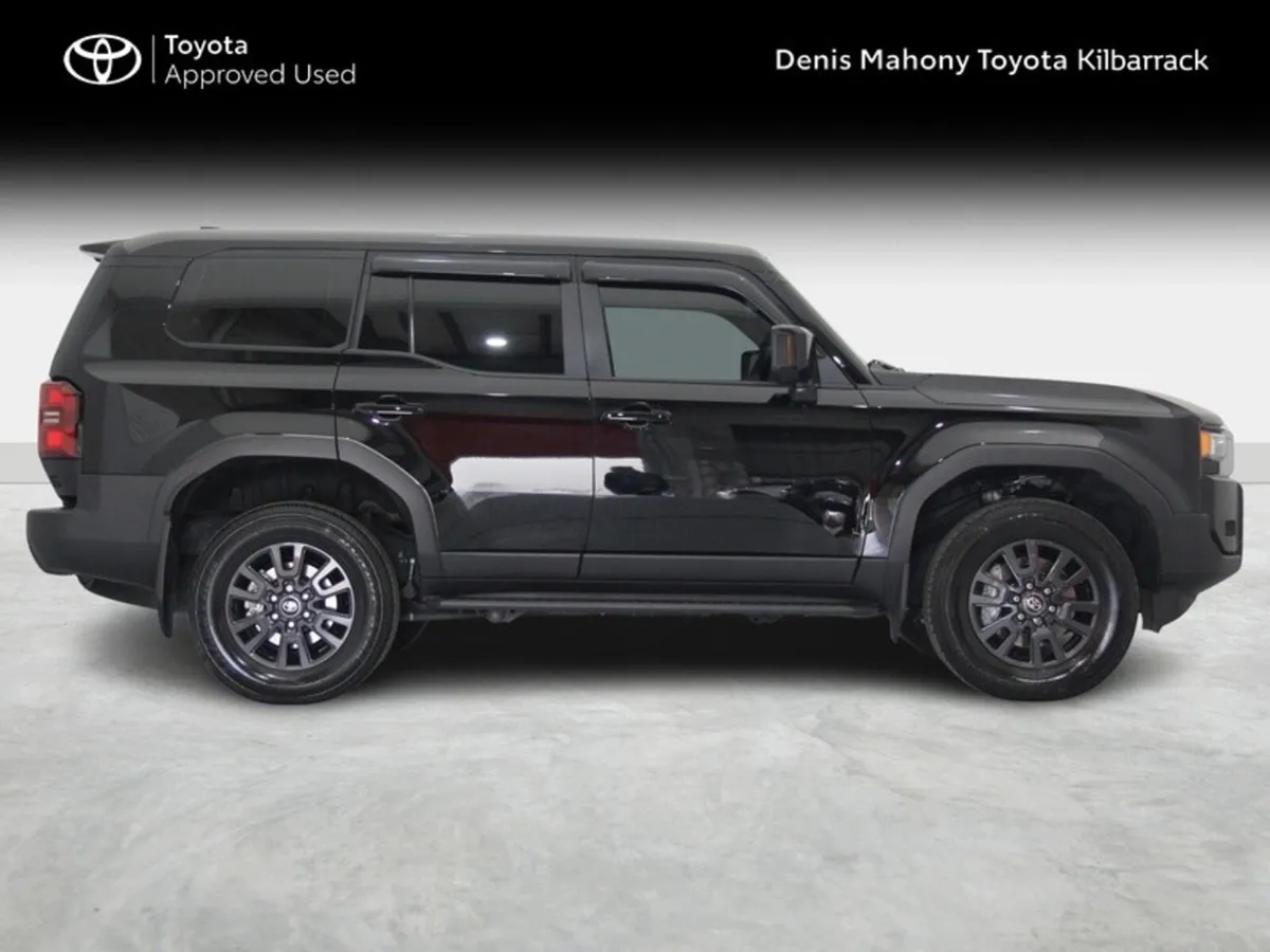Toyota Land Cruiser PRICE PLUS VAT - Image 3