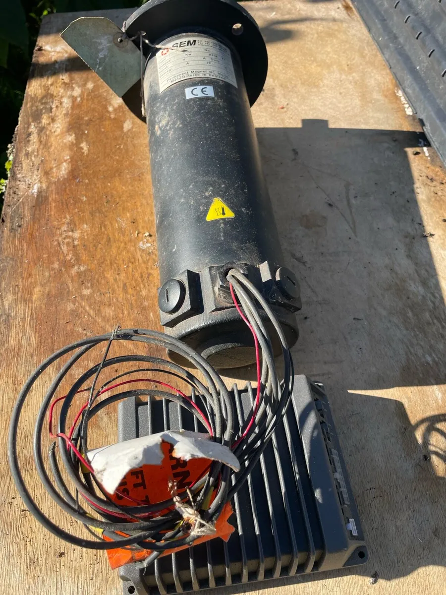 24 Volt DC Motor - Image 1