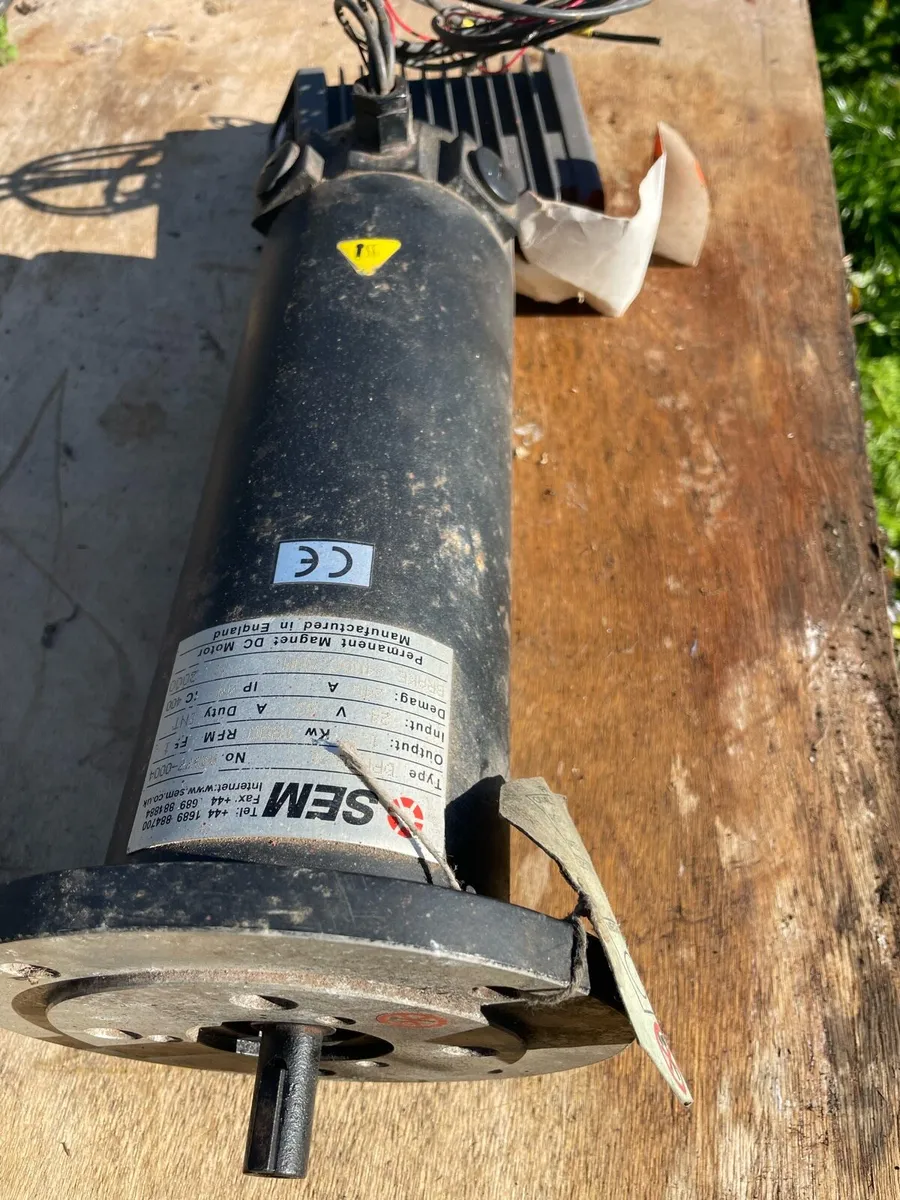 24 Volt DC Motor - Image 2