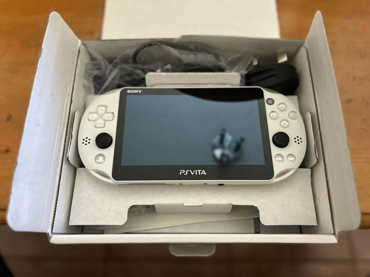 Ps vita slim - Image 2