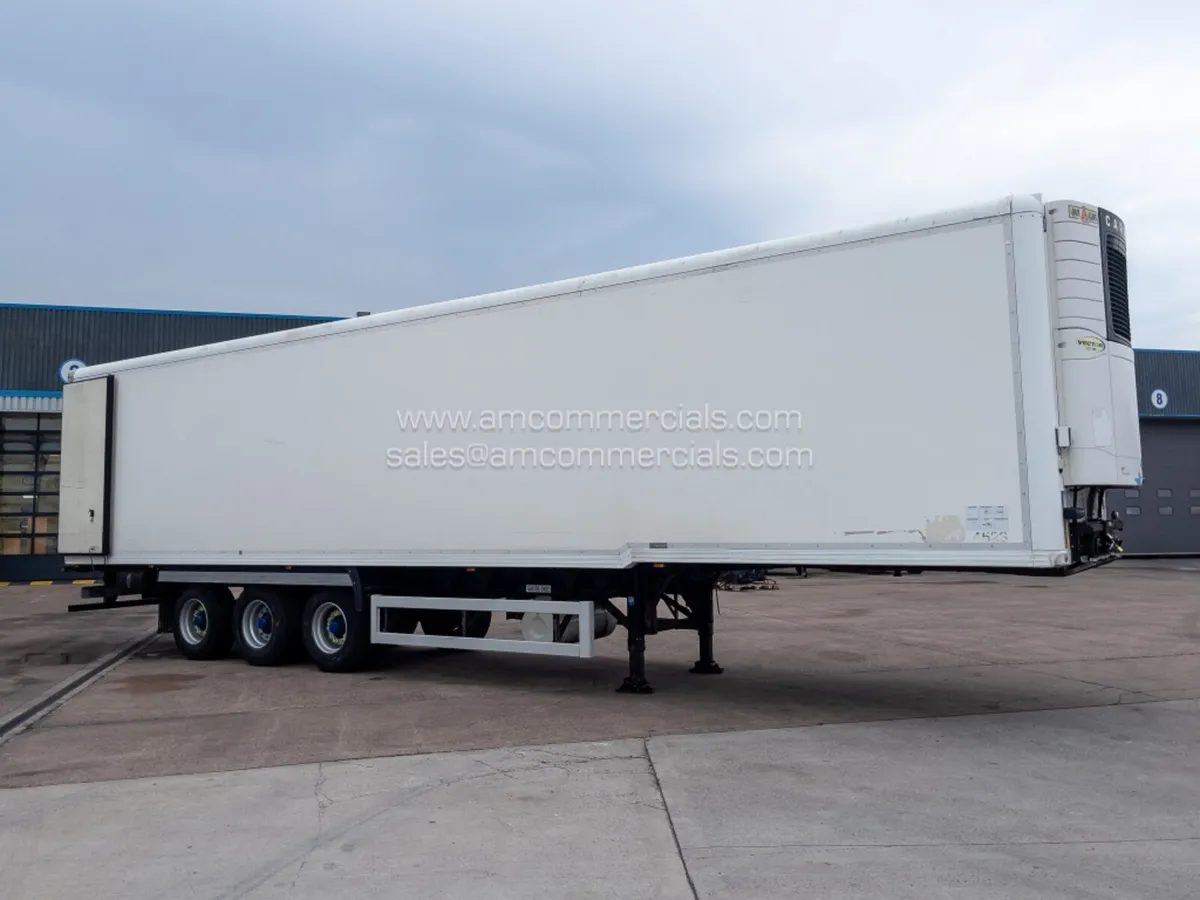 2011 GRAY & ADAMS MONO-TEMP FRIDGE TRAILER - Image 1