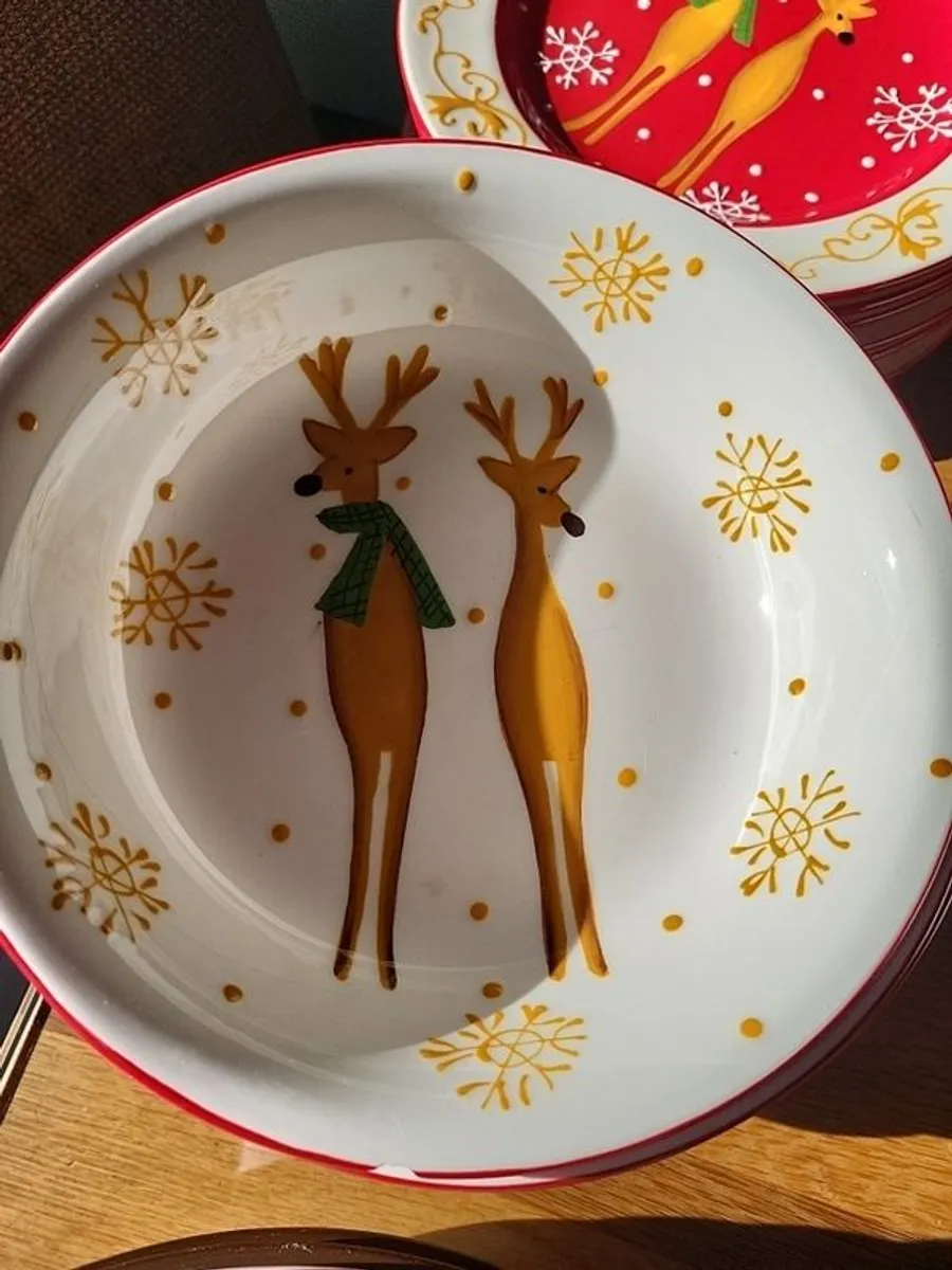 26 pieces!!Complete Christmas dinner service - Image 1