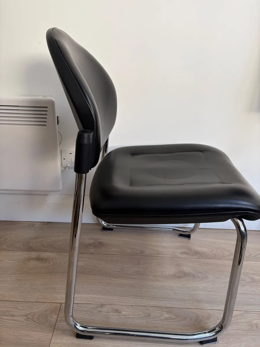 Office chair - Image 2