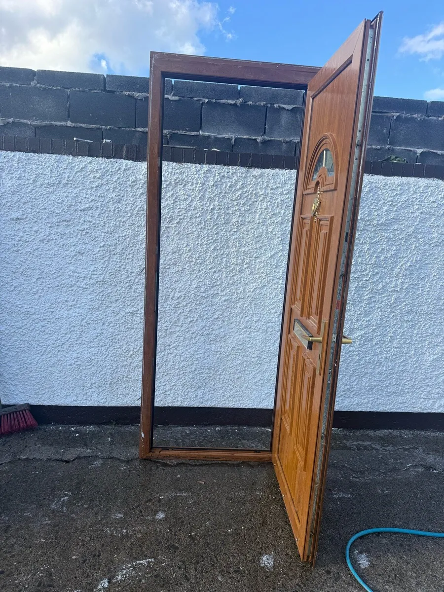 Pvc front door - Image 4