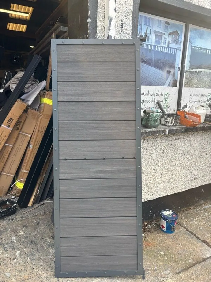 Side Gate - Image 1