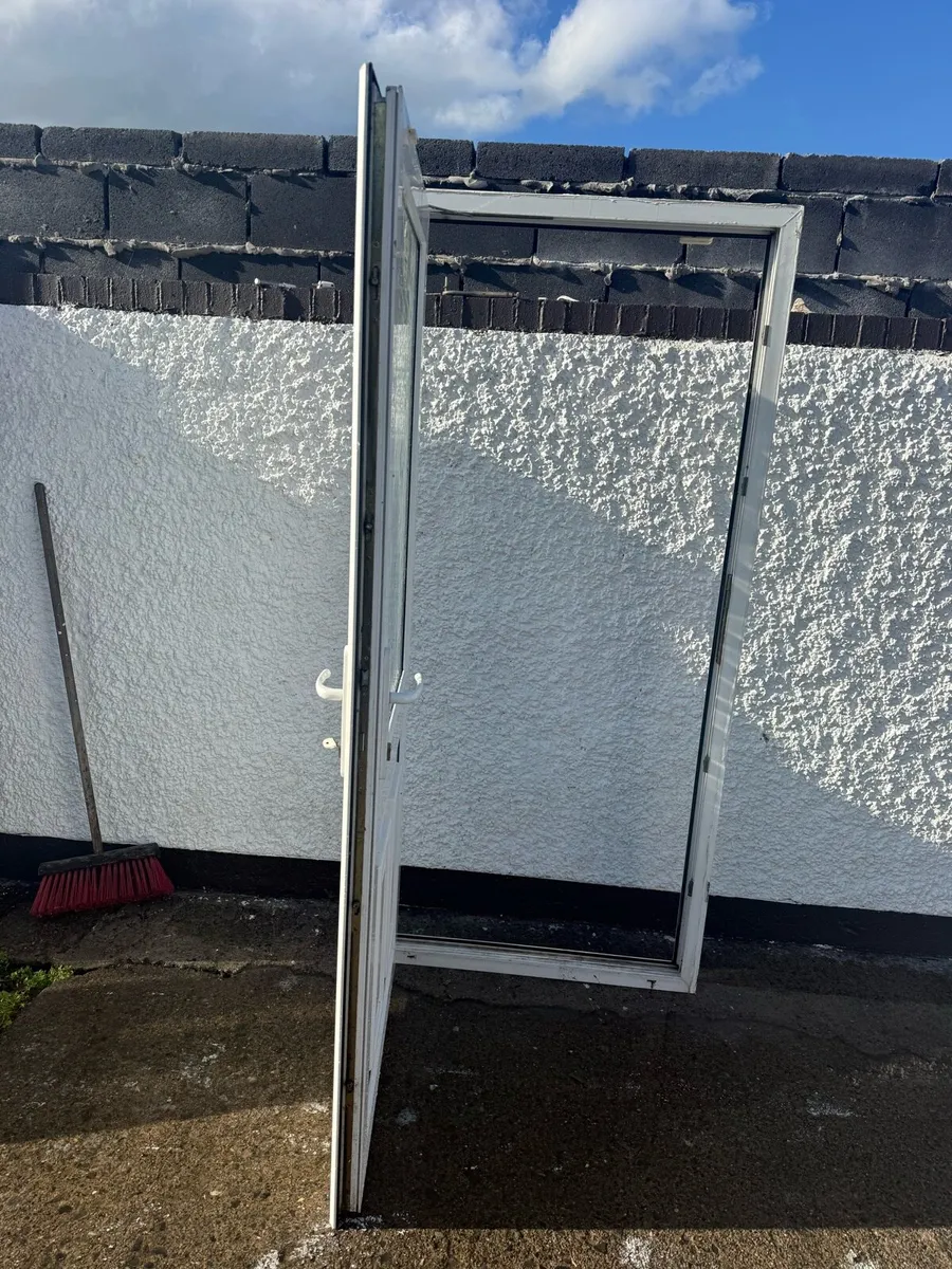 Pvc, Back door - Image 3