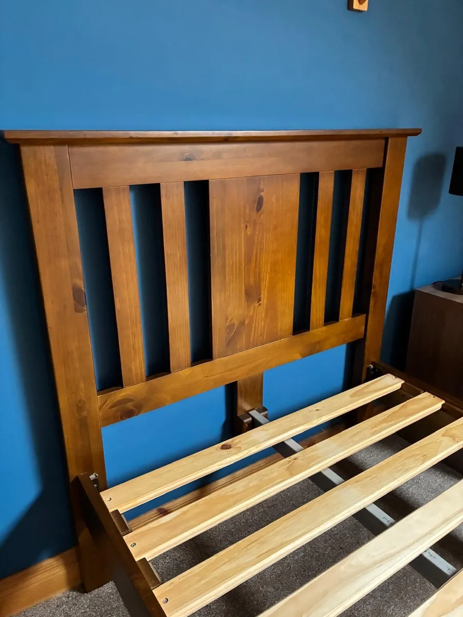 Single bed - Image 2