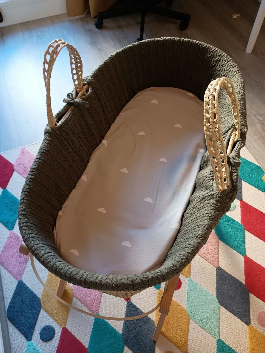 Foldable Moses basket - Image 4