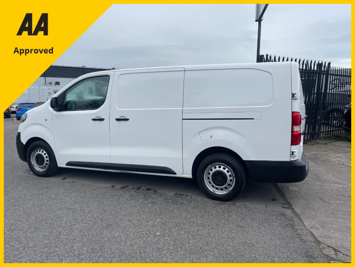 Opel Vivaro 1.5 HDI  FREE DELIVERY - Image 4
