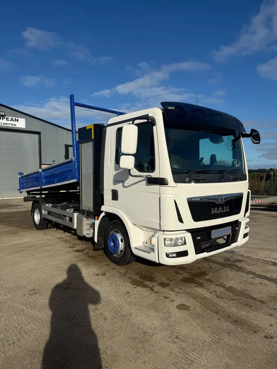 MAN TGL 7.5 ton tipper 2016 - Image 1