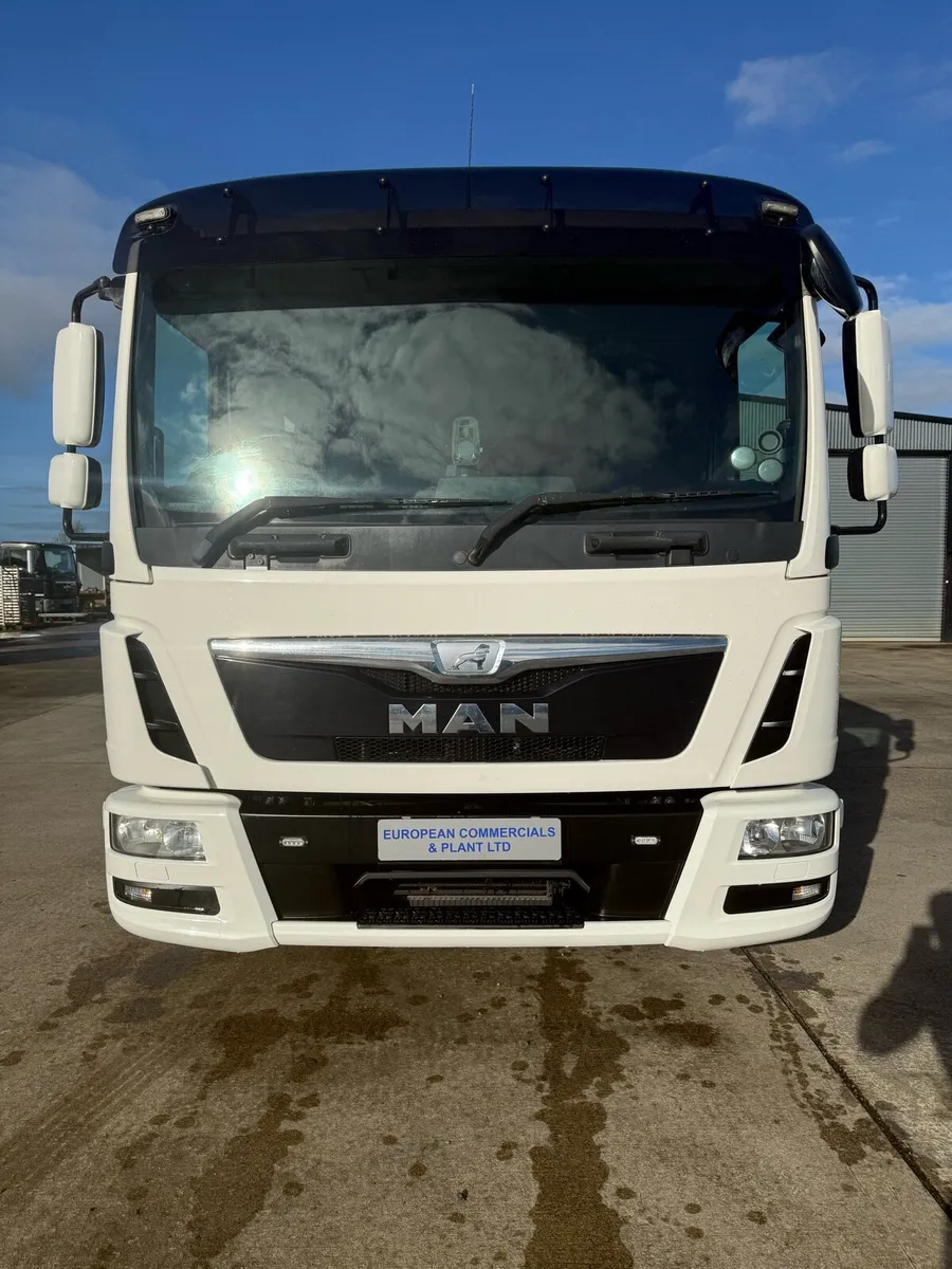 MAN TGL 7.5 ton tipper 2016 - Image 3