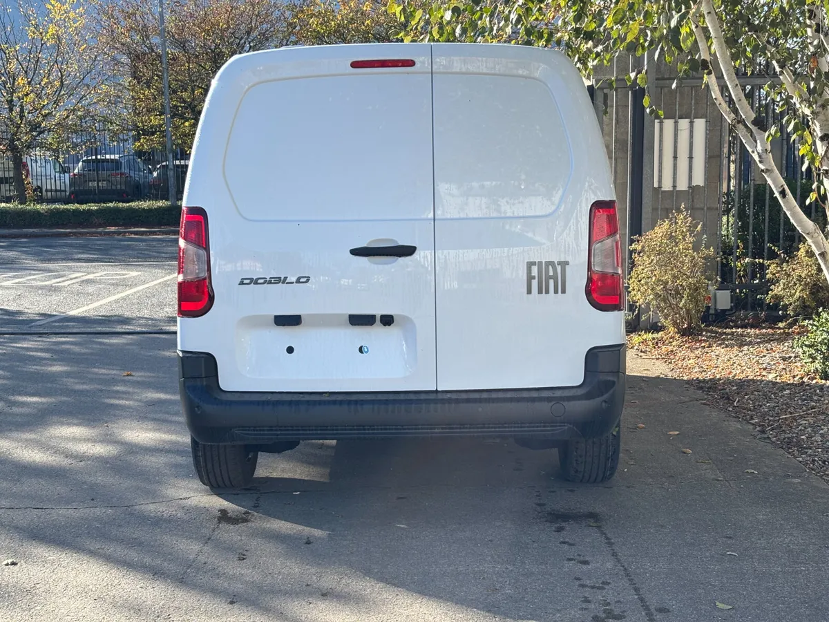 Fiat Doblo LWB - Image 4
