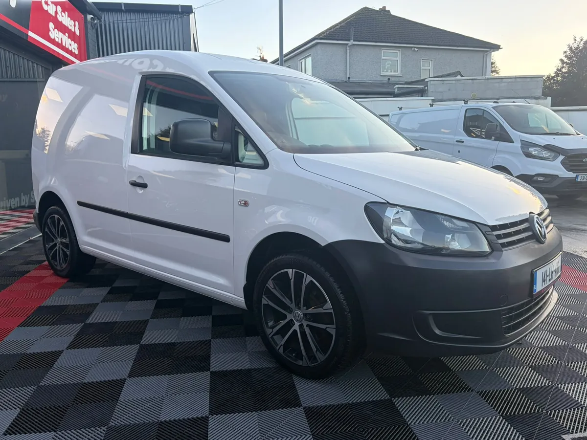 (141)VW CADDY 1.6 TDI//56K KMS//1 OWNER//17” ALLOY - Image 4