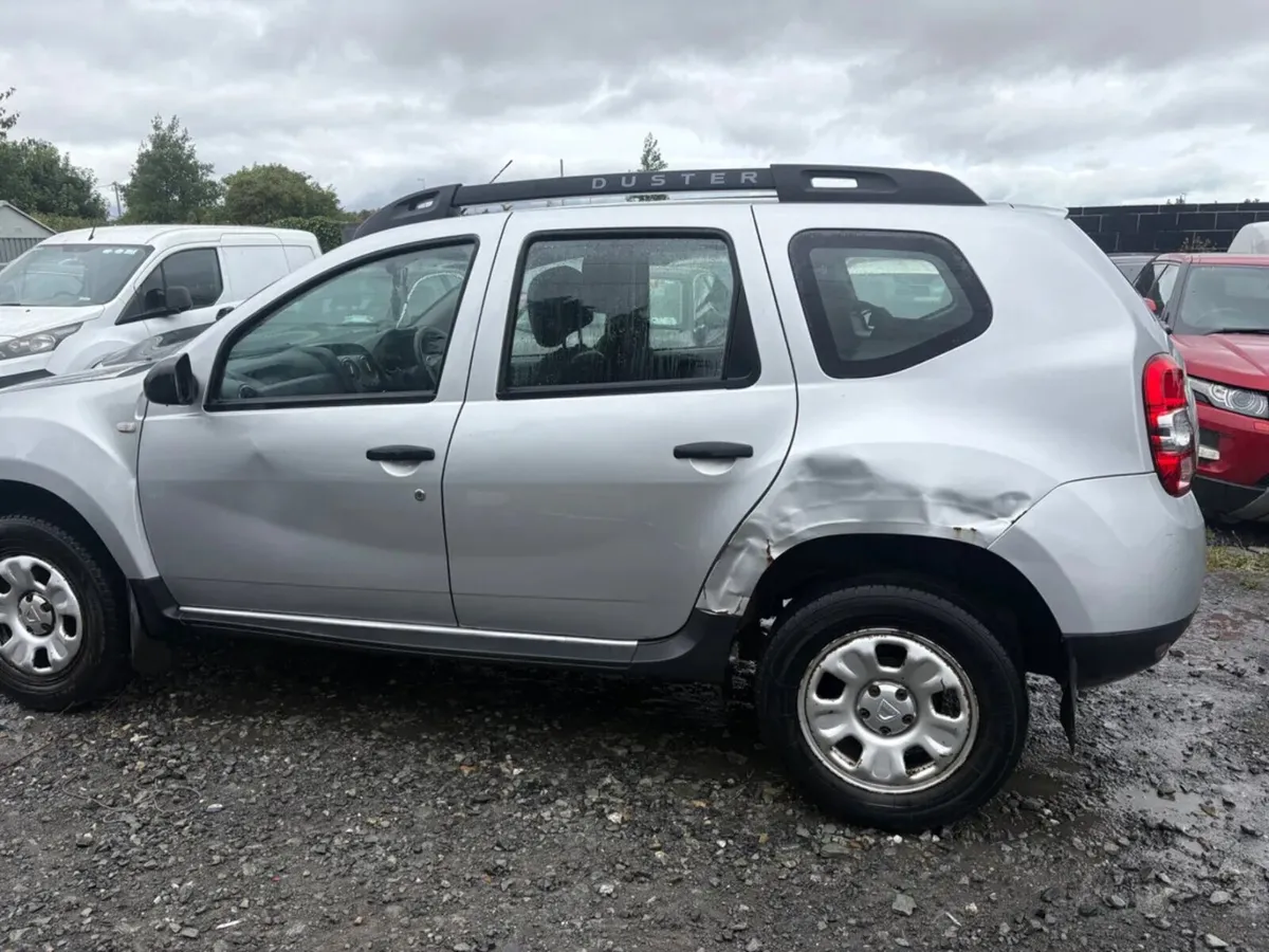 2017 Dacia Duster 1.5 Diesel drive away - Image 4