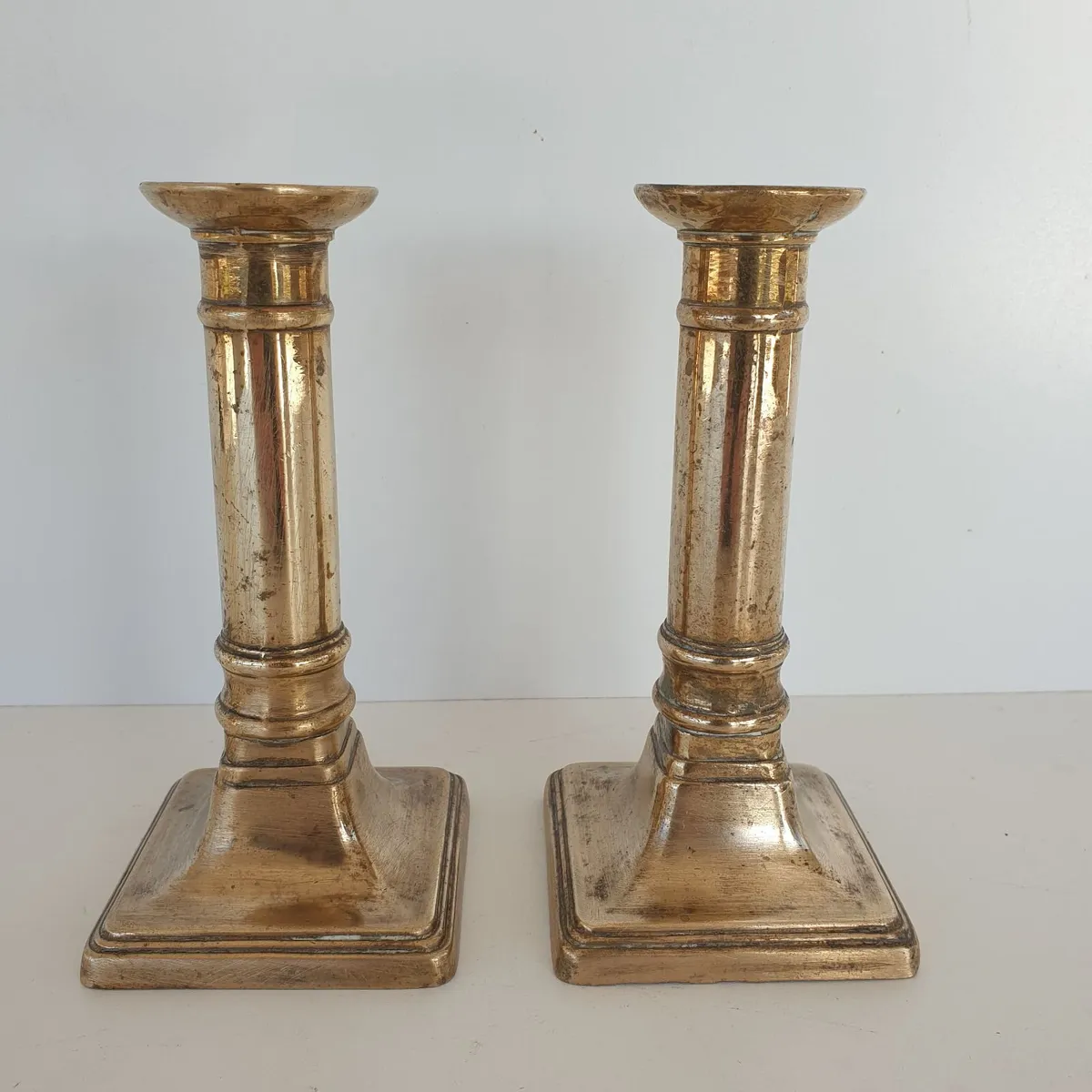 Vintage brass column candlesticks pair 14 cm high - Image 1