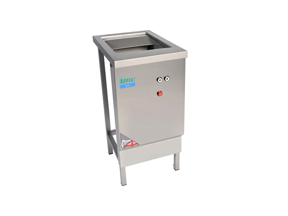 IMC Vulture 826 Free-standing Foo F68/220 - Ex VAT - Image 1