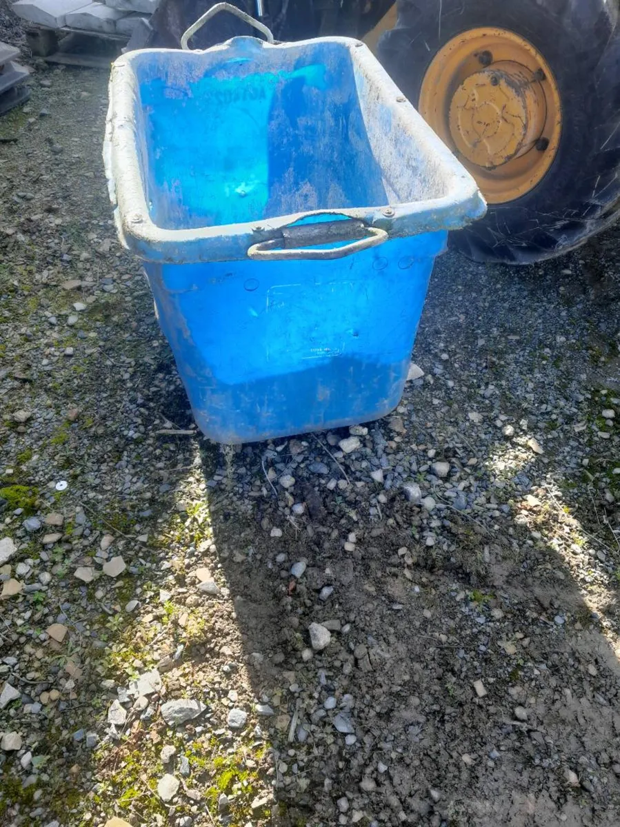 Cement bin