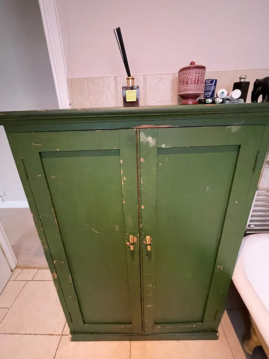 cabinet apothecary - Image 1