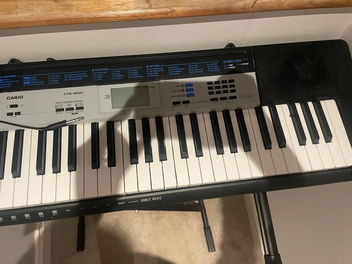 Casio CTK-1550 Keyboard Piano + Stand & Headphones - Image 3