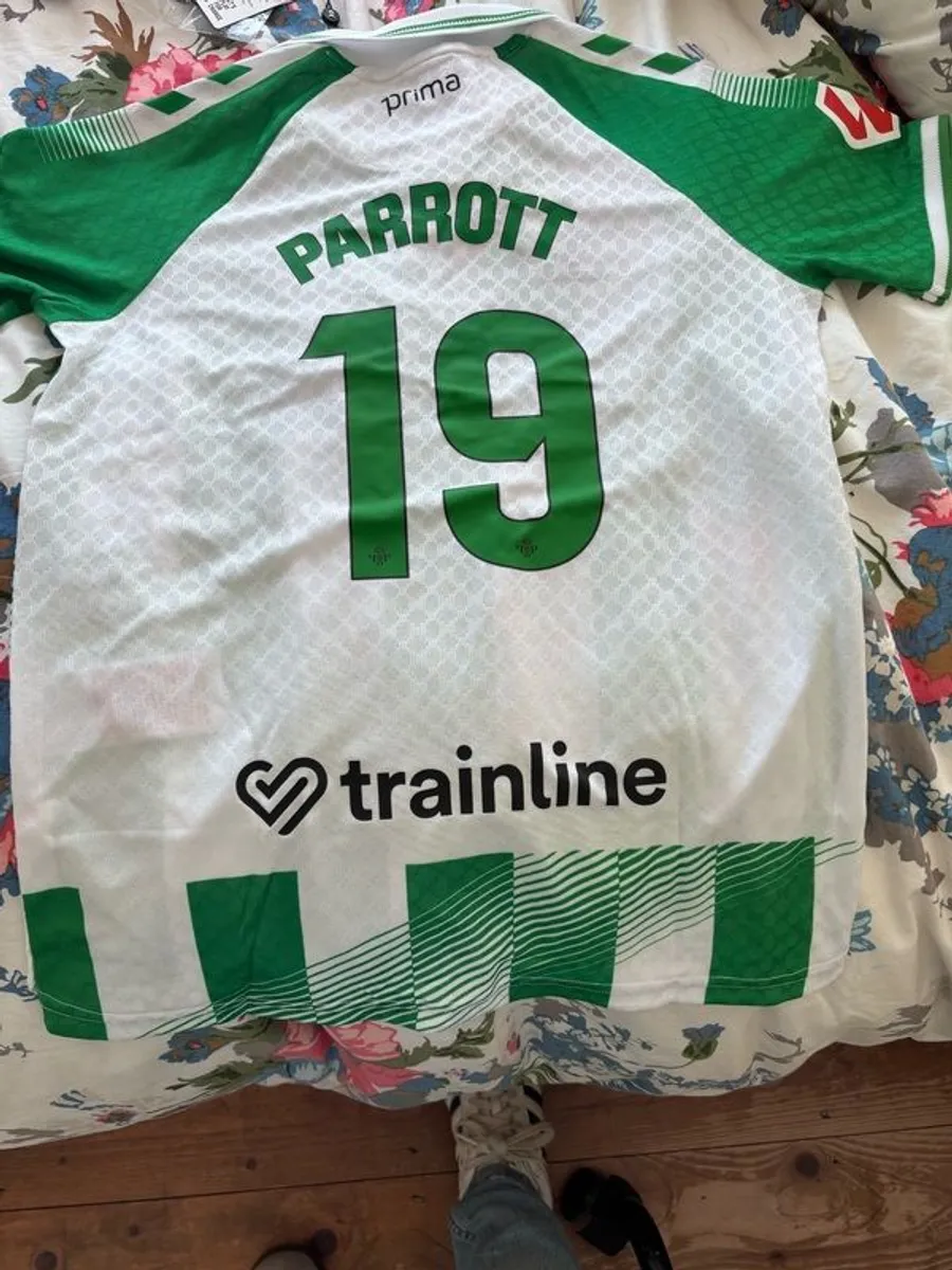 Kids Real Betis Jersey 26/27 season aged 12 - Image 4