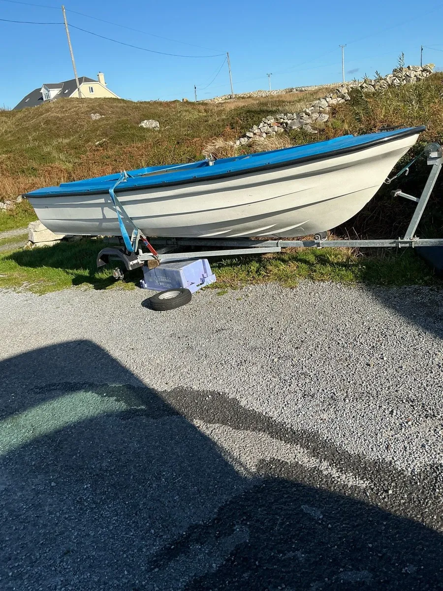 13 ft 9 in boat in good condition - Image 3