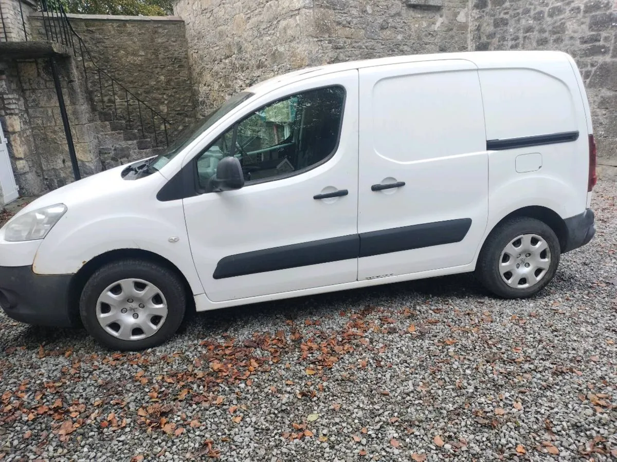 2013 Peugeot Partner - Image 1