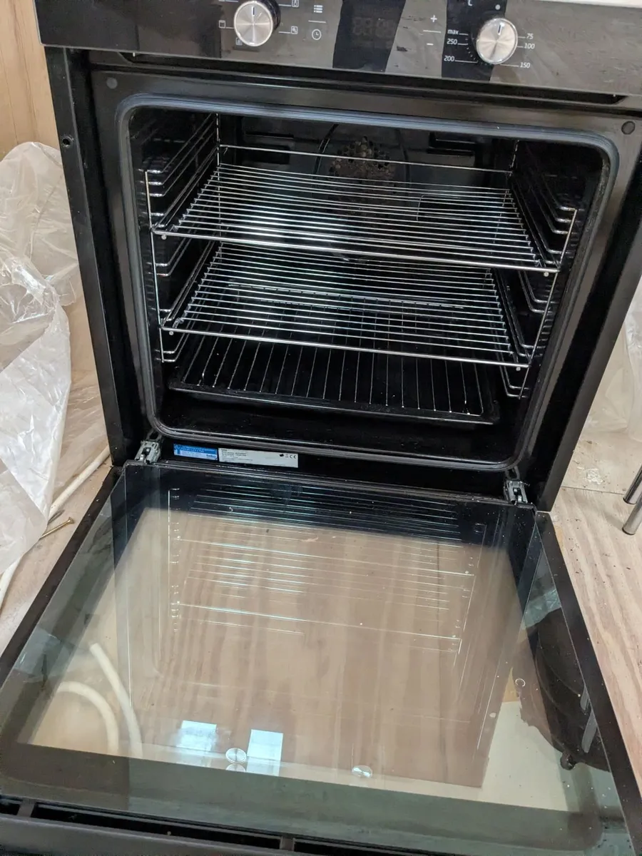 BEKO Fitted Oven - Image 3