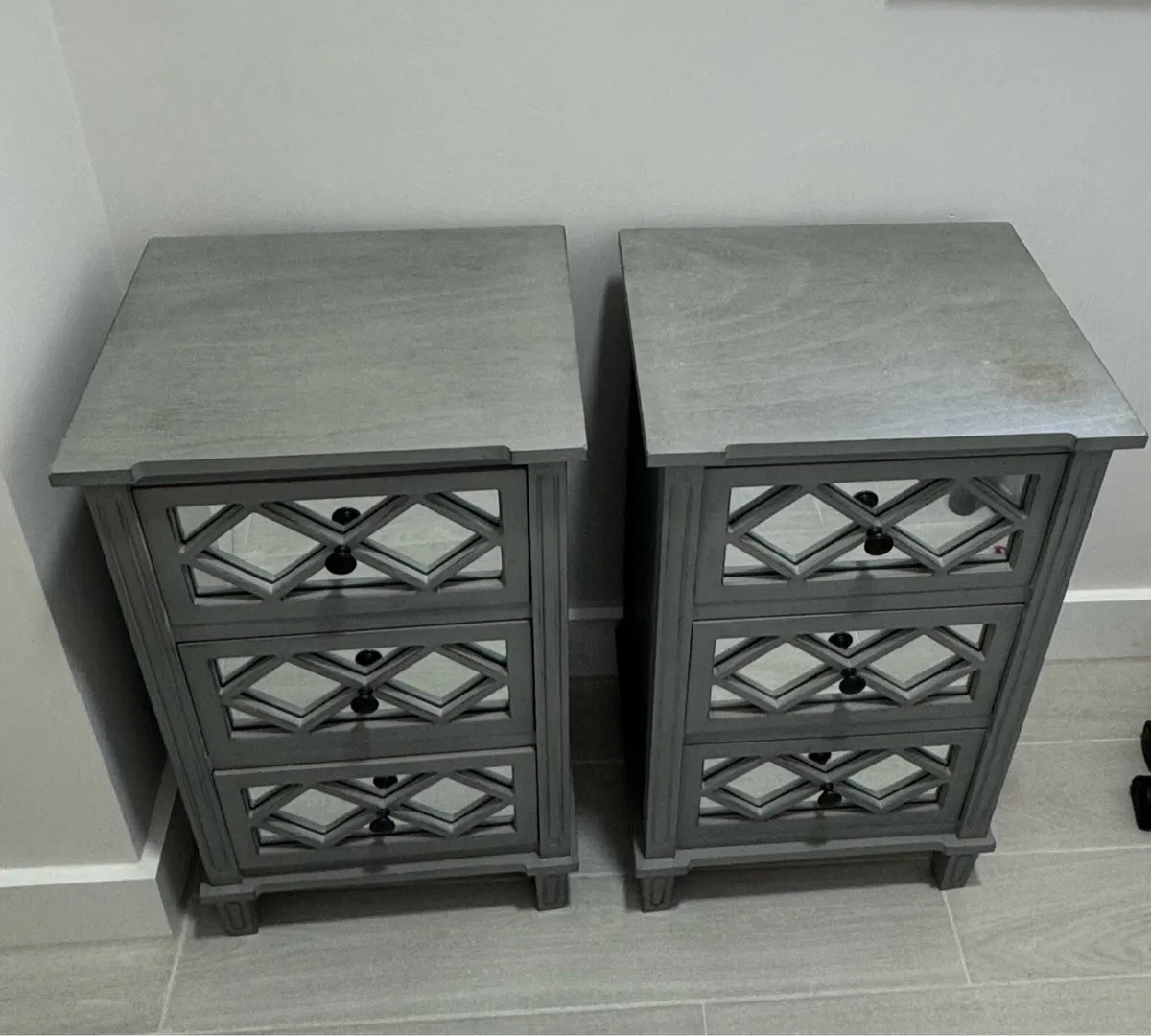 2 mirrored lockers - Image 2