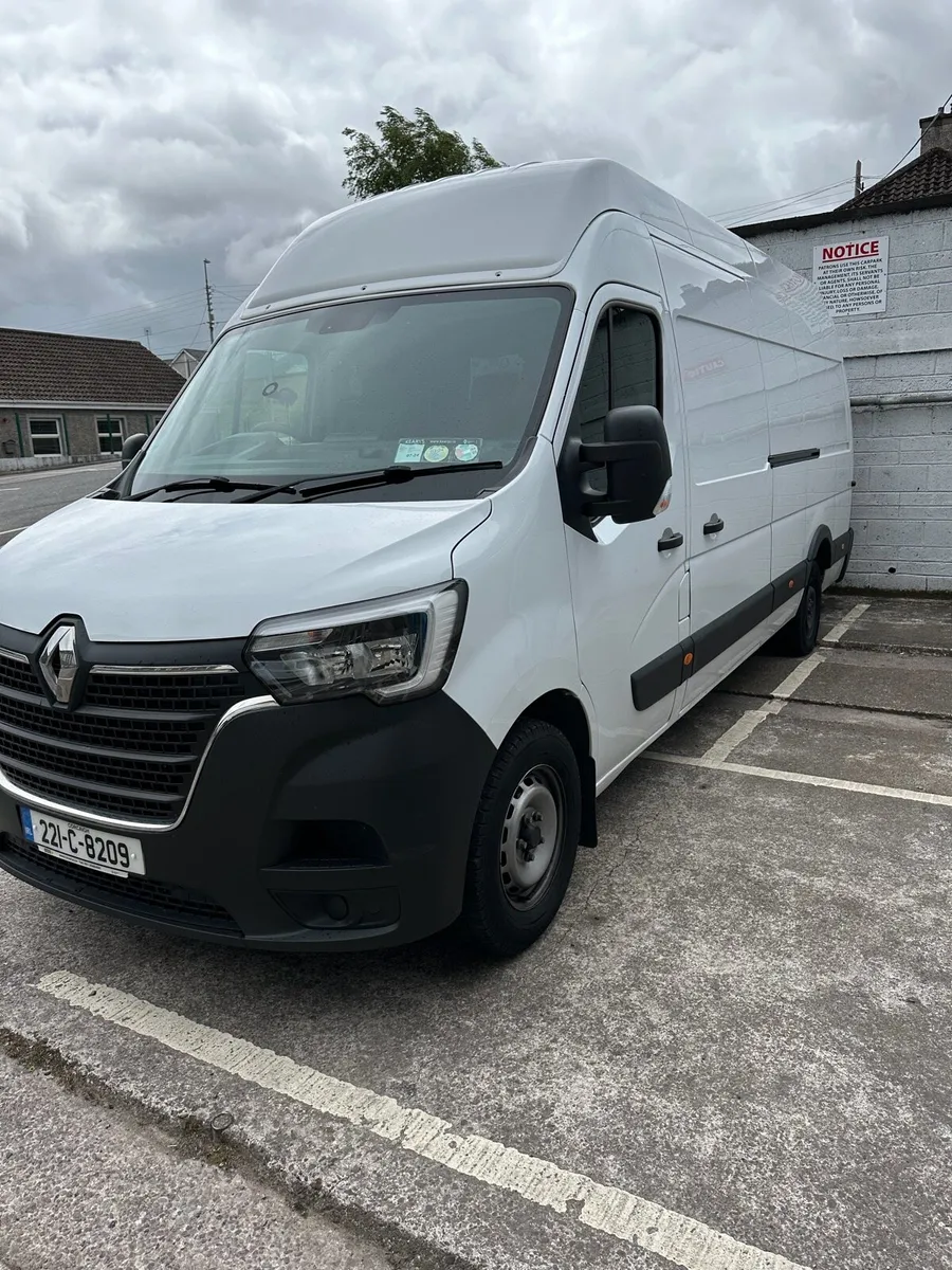 2022 Renault Master ELWB High roof - Image 1
