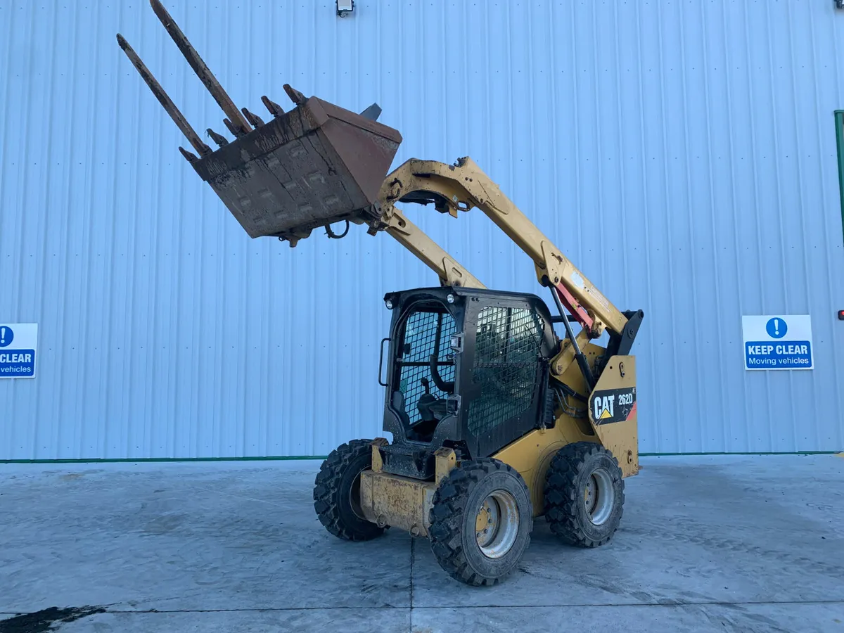 CATERPILLAR 262D SKIDSTEER FOR AUCTION - NAAS - Image 1