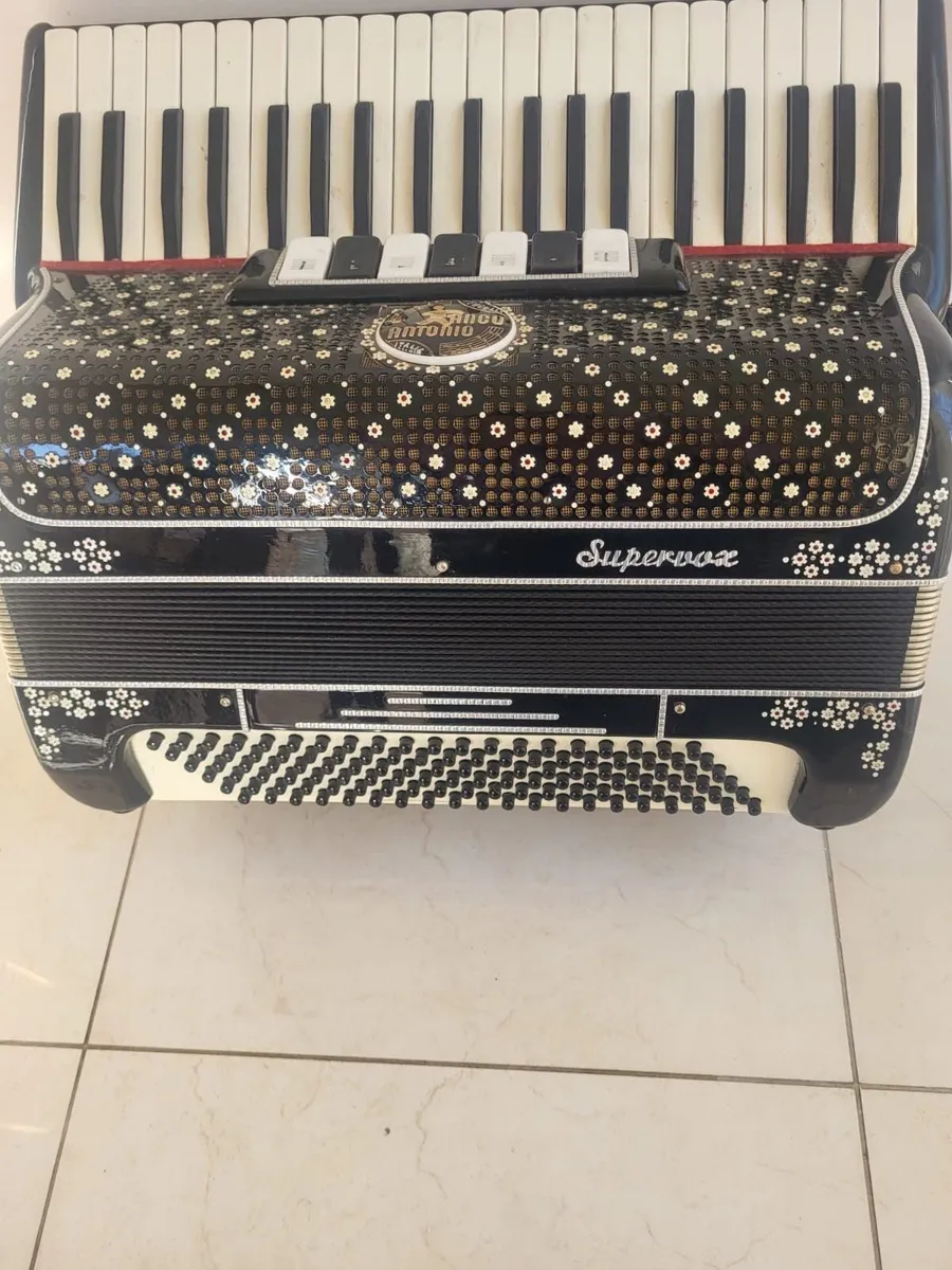 Ranco Supervox 4 voice Accordion