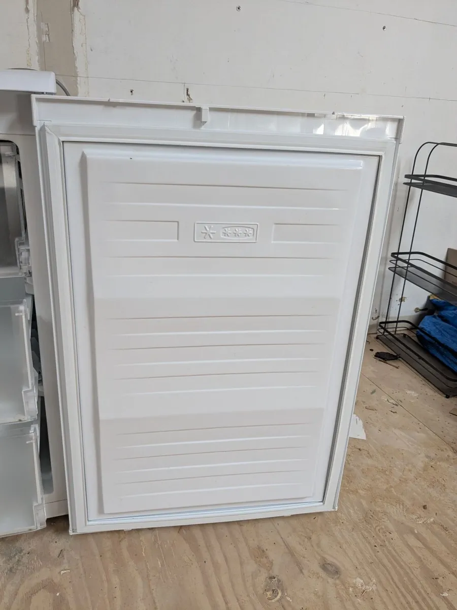 Freezer - Beko  3 drawer  free standing - Image 4