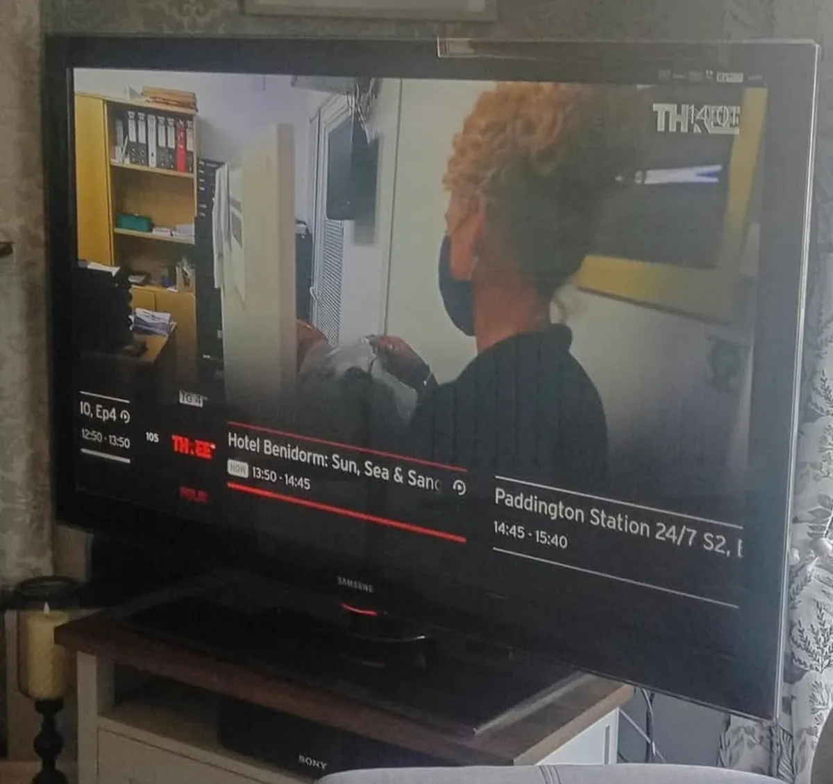 Samsung 70inch tv - Image 2