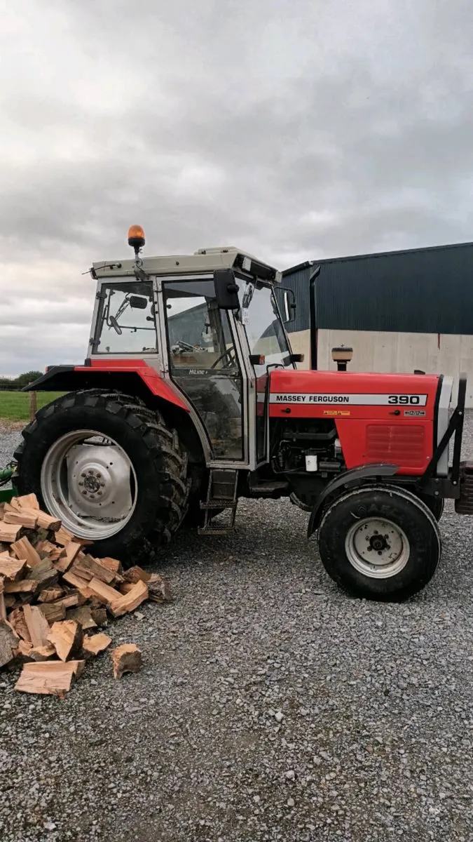 Massey Ferguson 390