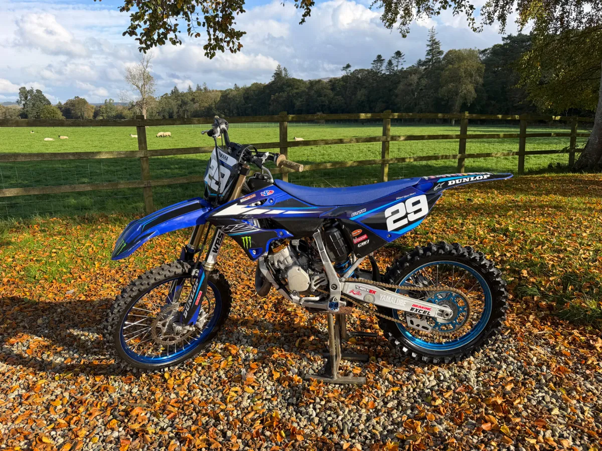 Yamaha Yz 125 race bike - Image 3