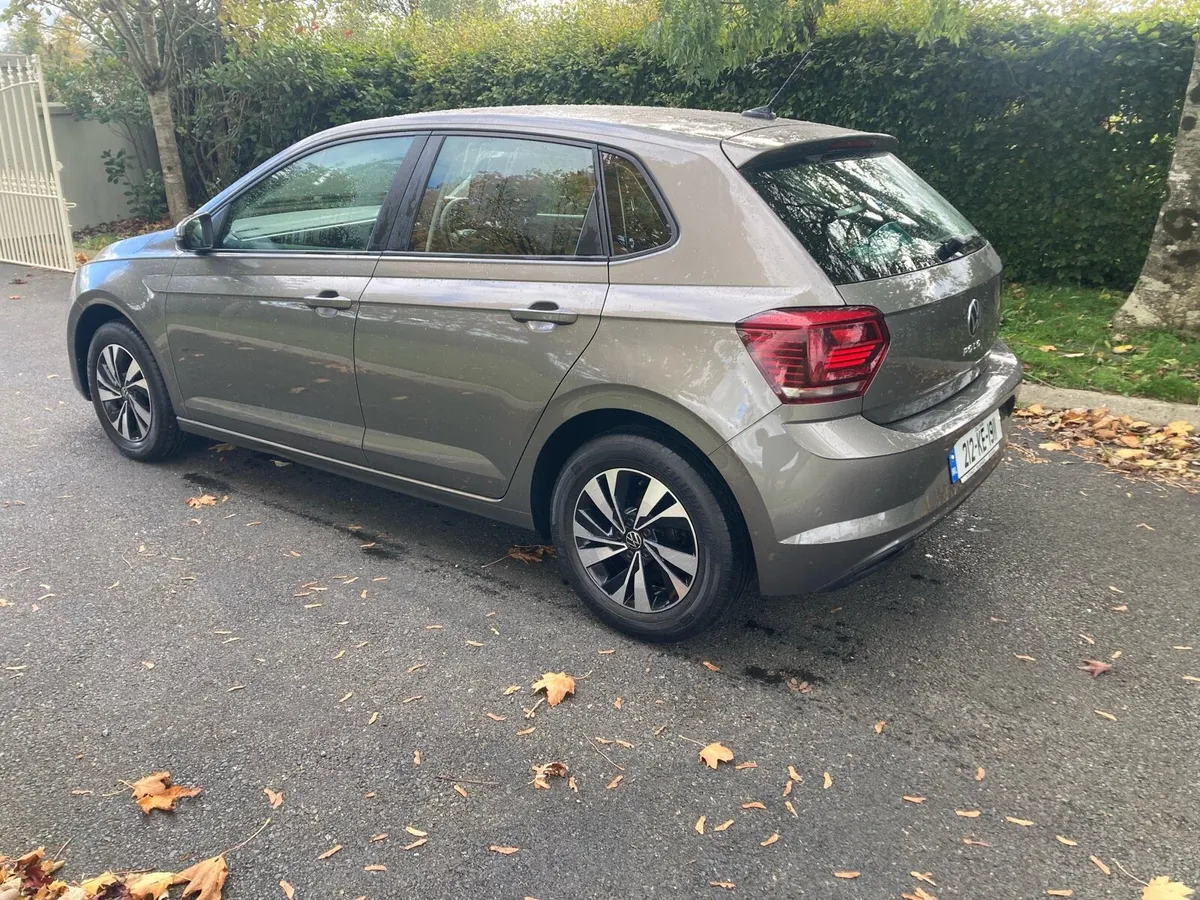 212 polo t Line  5 dr - Image 4