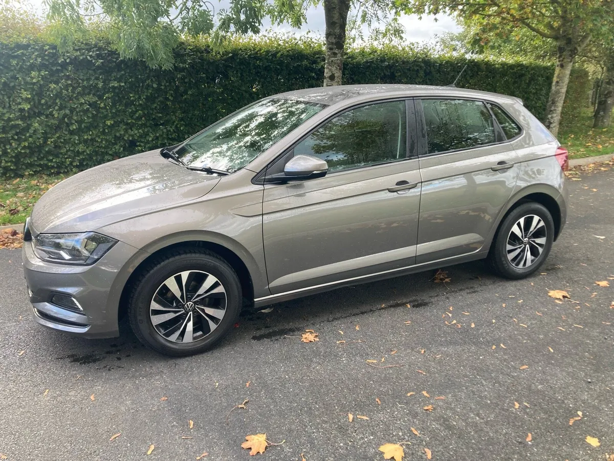 212 polo t Line  5 dr - Image 3