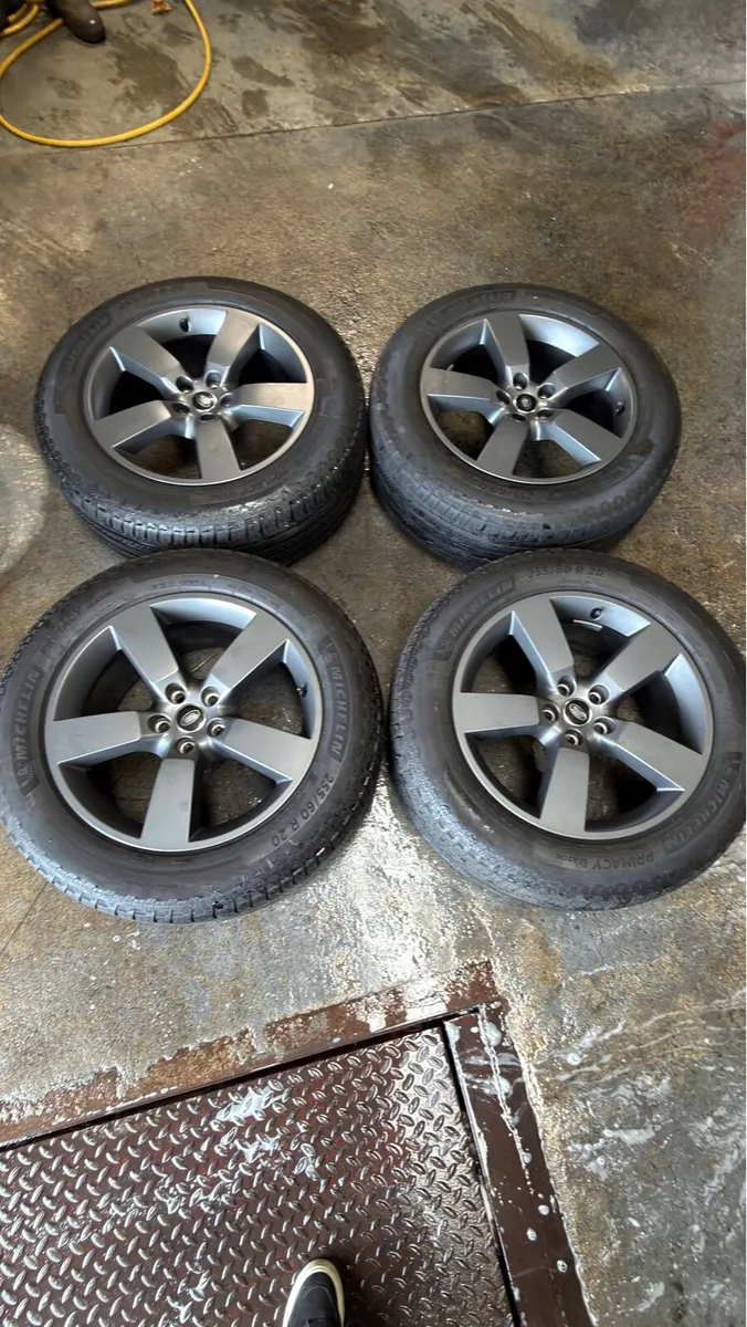 Landrover Defender 20” Wheels - Image 1