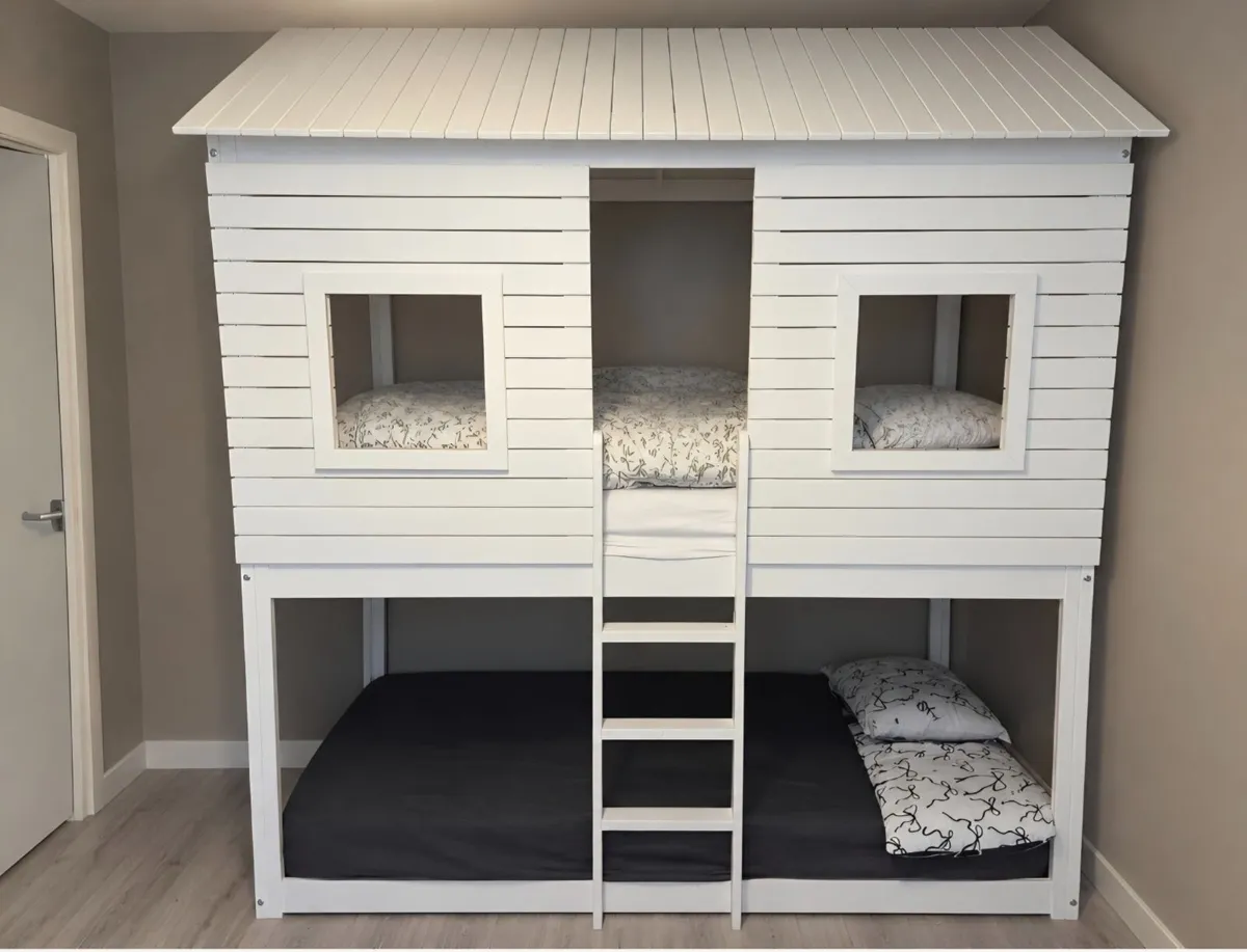 Bunk bed