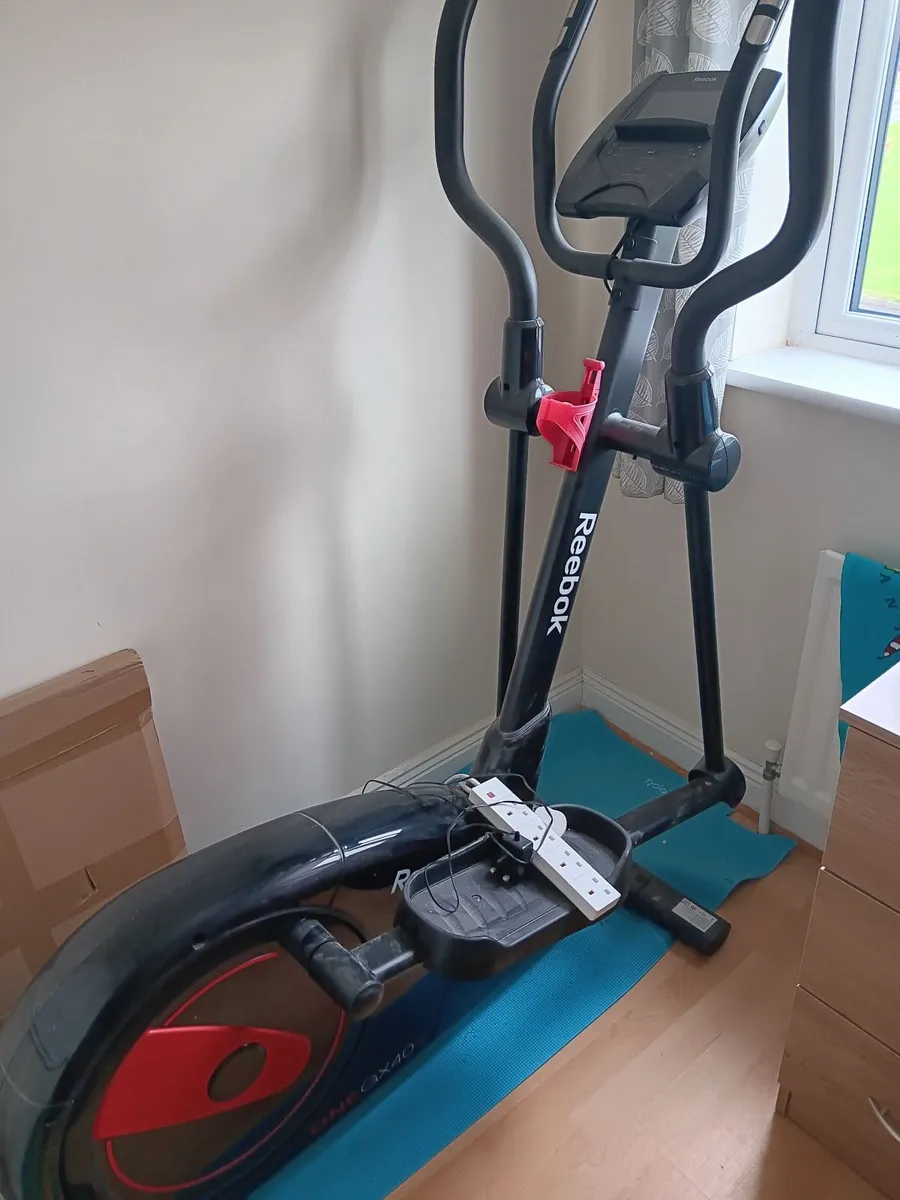 Gx40 reebok cross trainer - Image 2