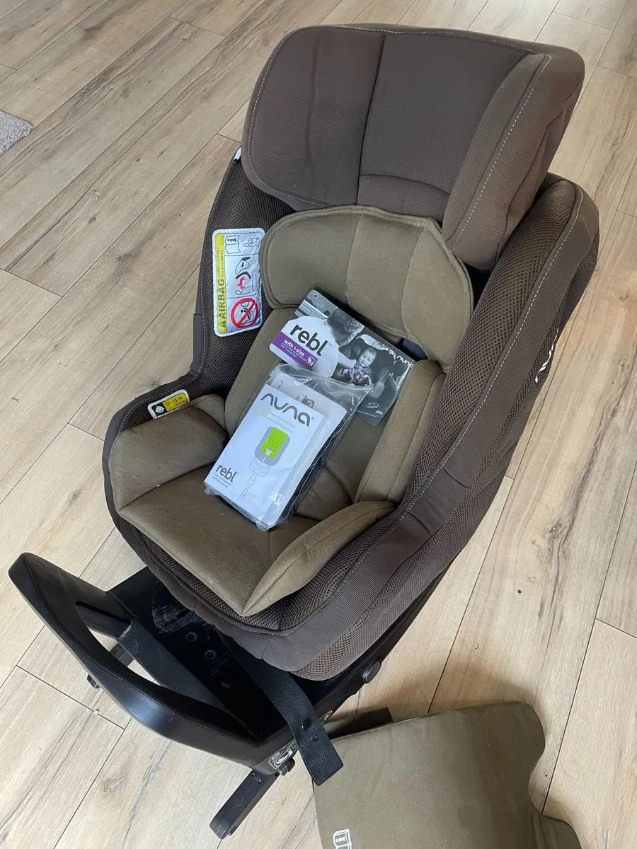 Nuna baby car seat - Image 2