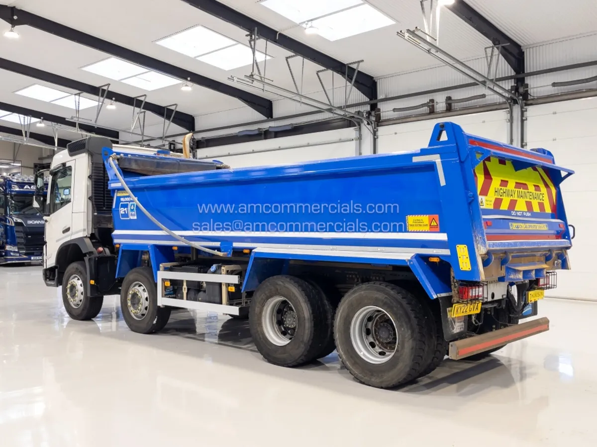 2022 VOLVO FMX 420 TIPPER - Image 4