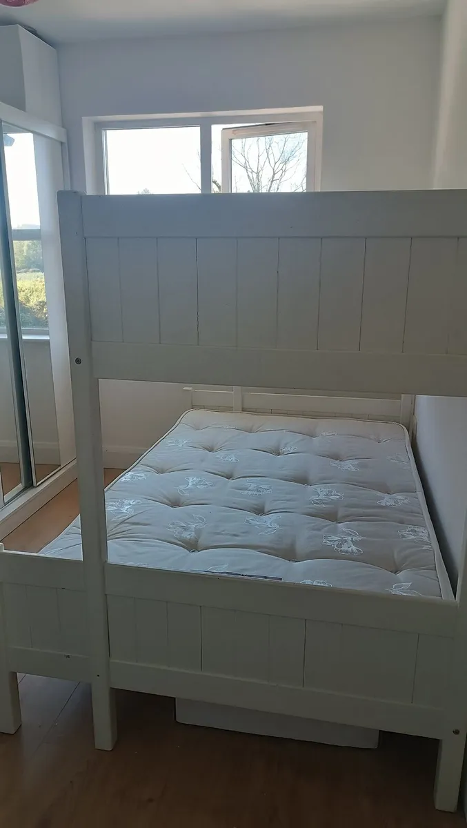 White Triple Bunk Bed - Image 3