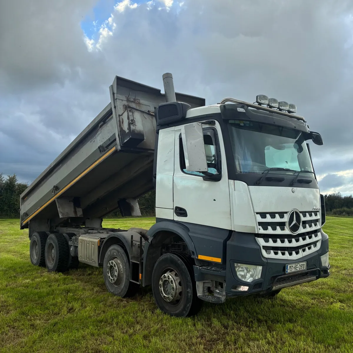 Mercedes 8 wheeler - Image 1