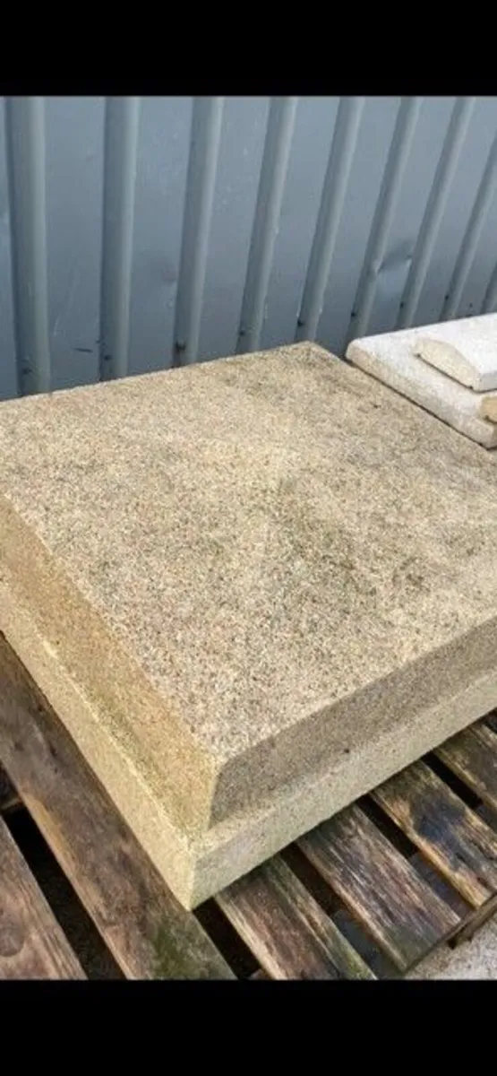 30'' Apex Sandstone Pier Caps - Image 1
