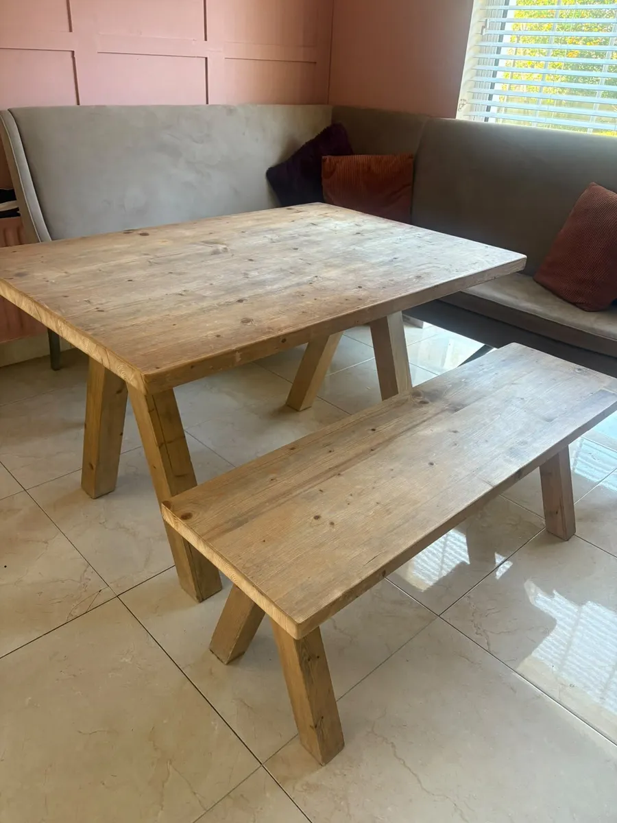 Dining table and bench - Image 3