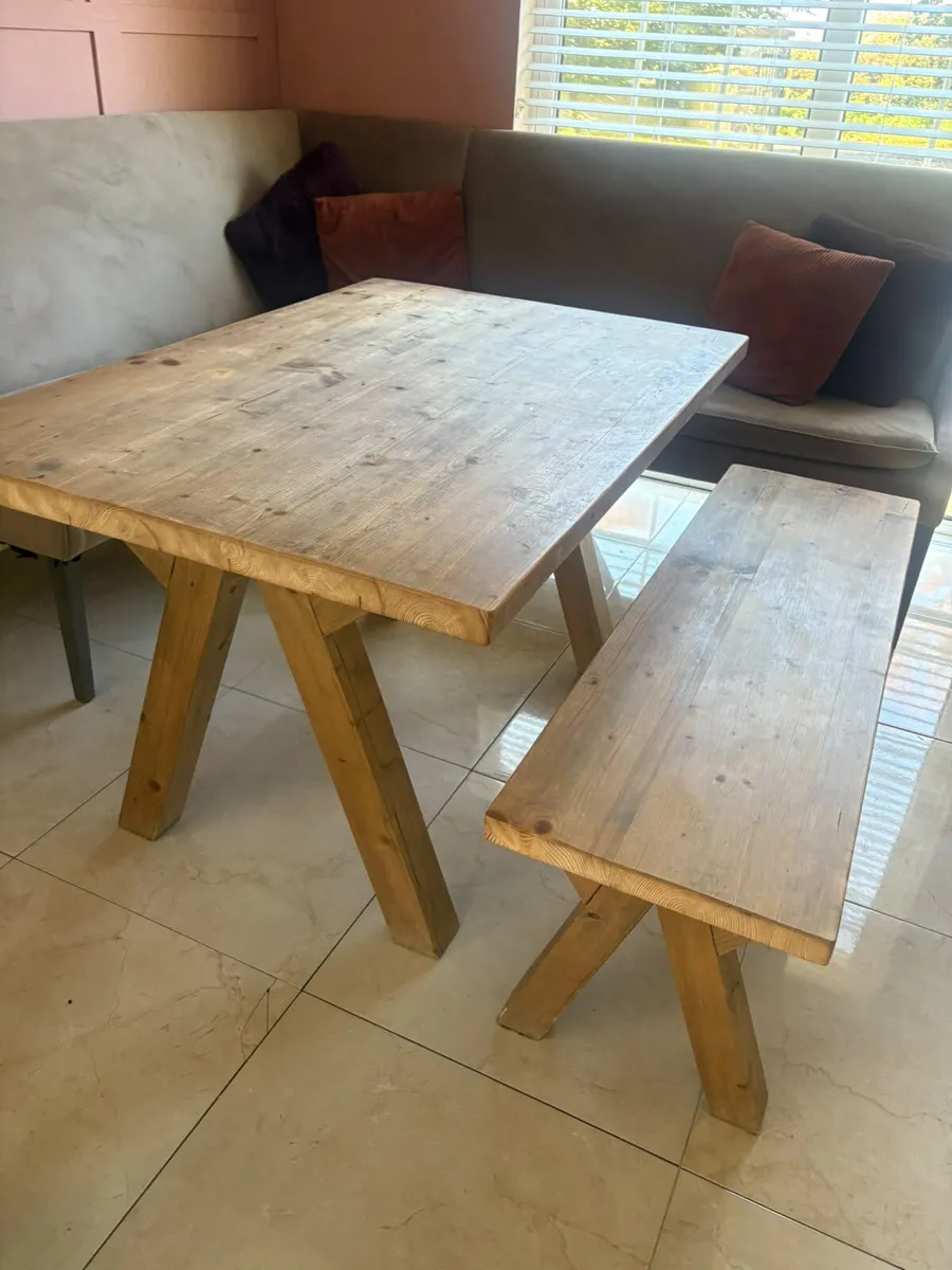 Dining table and bench - Image 1