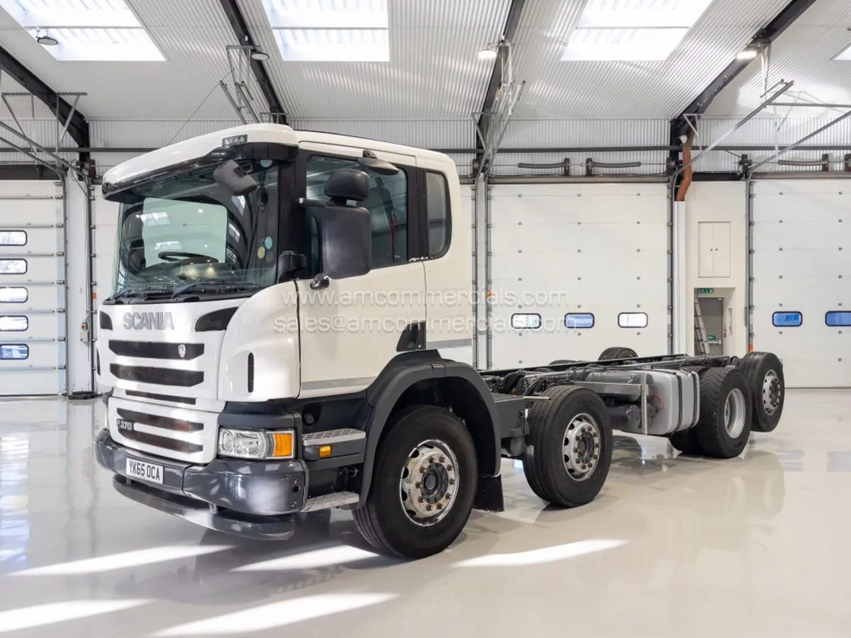 2015 SCANIA P370 CHASSIS CAB - Image 4