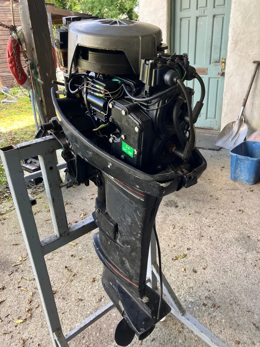 Mercury 25HP OUTBOARD LONG SHAFT N/RUNNING PROJECT - Image 4